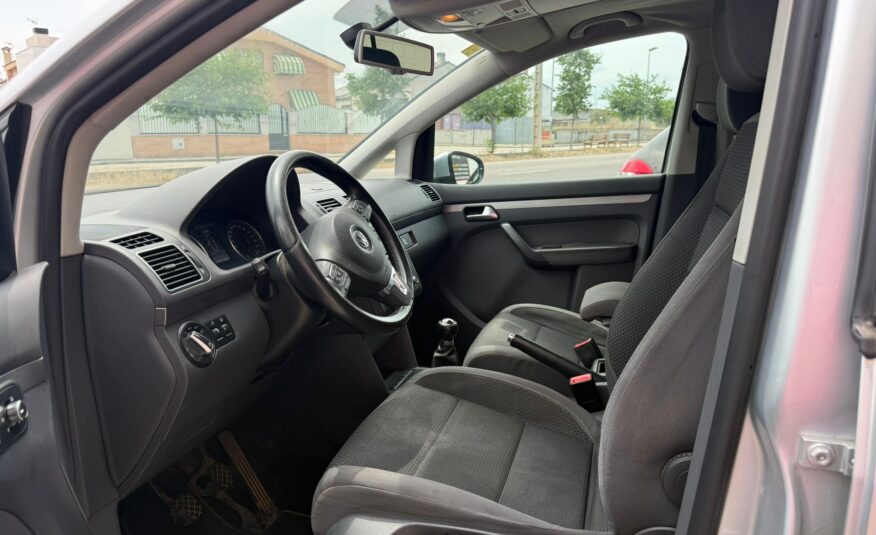 VOLKSWAGEN TOURAN TDI