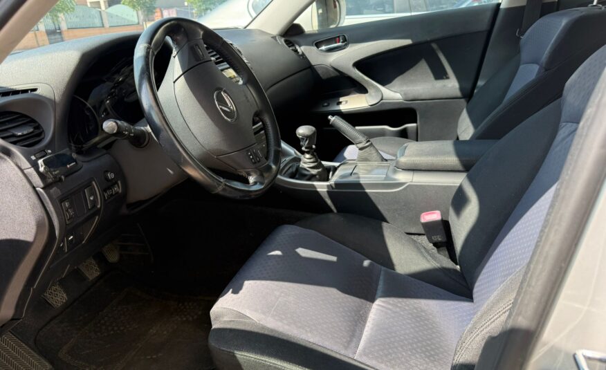 LEXUS IS220D EXECUTIVE LINE