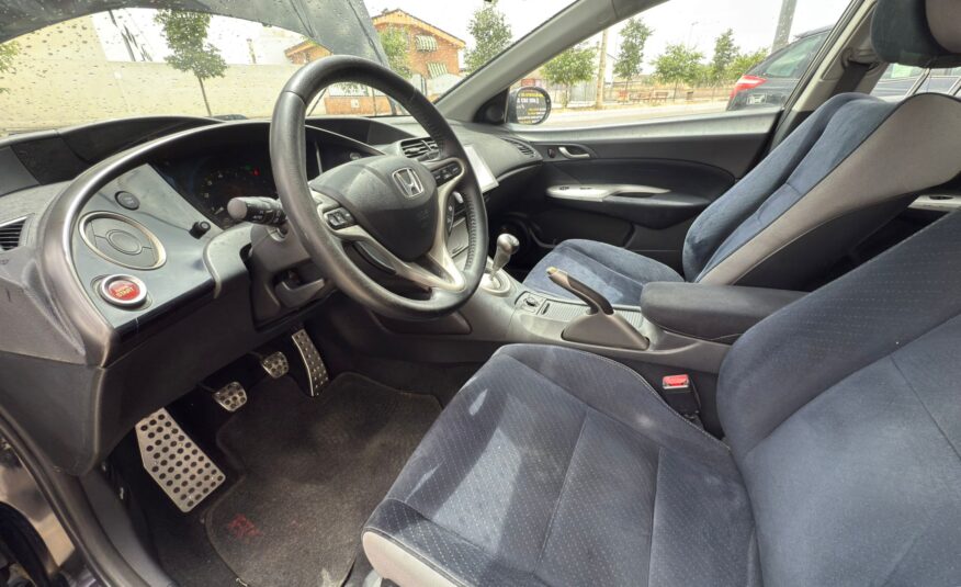 HONDA CIVIC 1.8 vtec sport