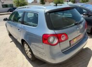VOLKSWAGEN Passat ADVANCE
