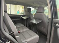 VOLKSWAGEN Touran traveller