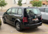 VOLKSWAGEN Touran traveller