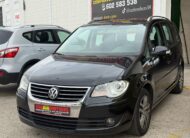 VOLKSWAGEN Touran traveller