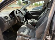 VOLKSWAGEN golf v
