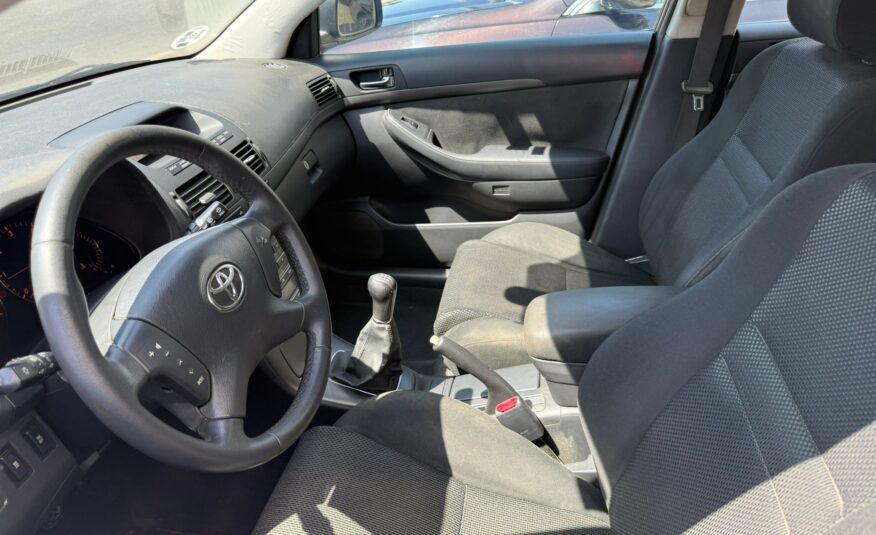 TOYOTA AVENSIS D4D