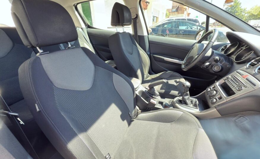 PEUGEOT 308 1.6 HDI SPORT