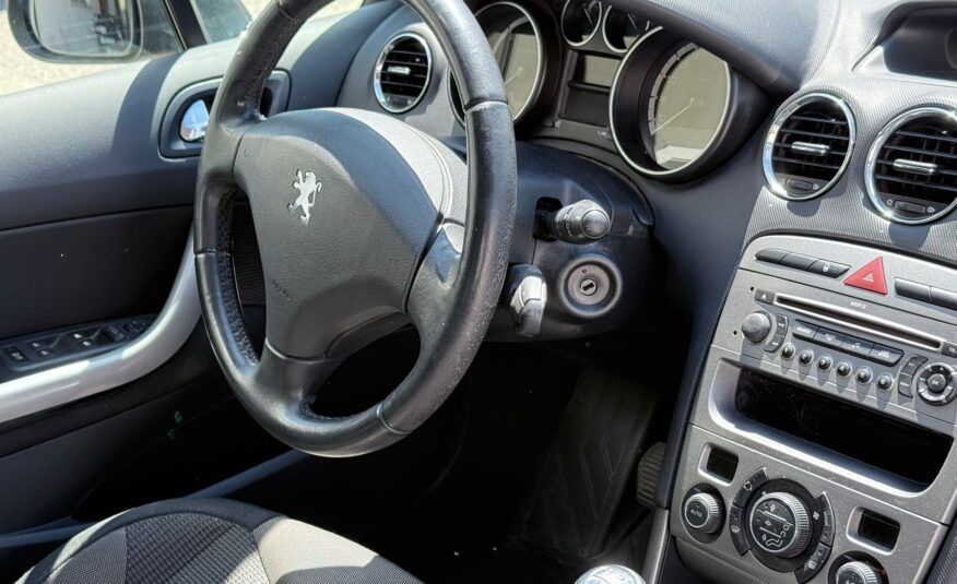 PEUGEOT 308 1.6 HDI SPORT