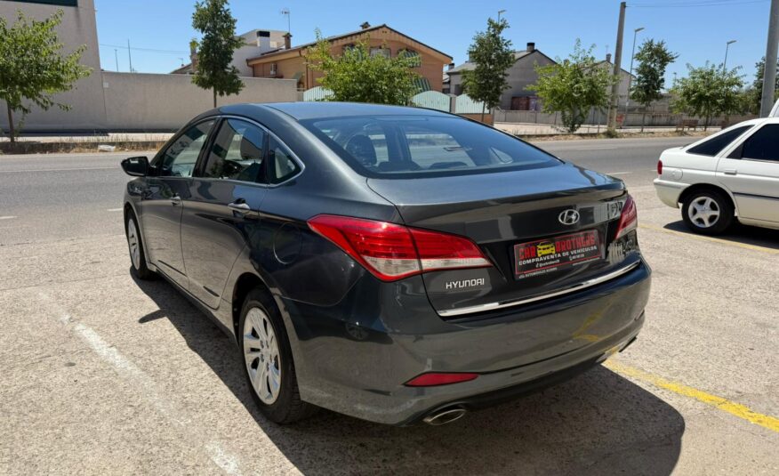 HYUNDAI I40 BLUE DRIVE