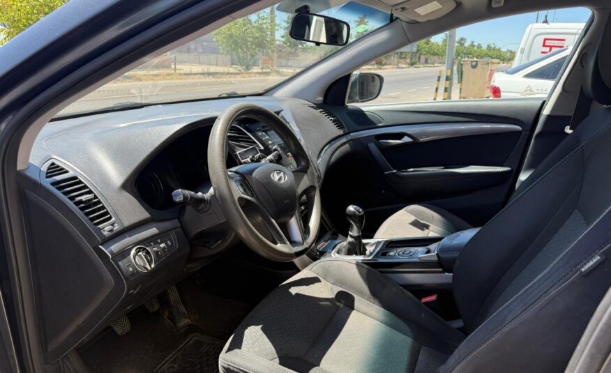 HYUNDAI I40 BLUE DRIVE