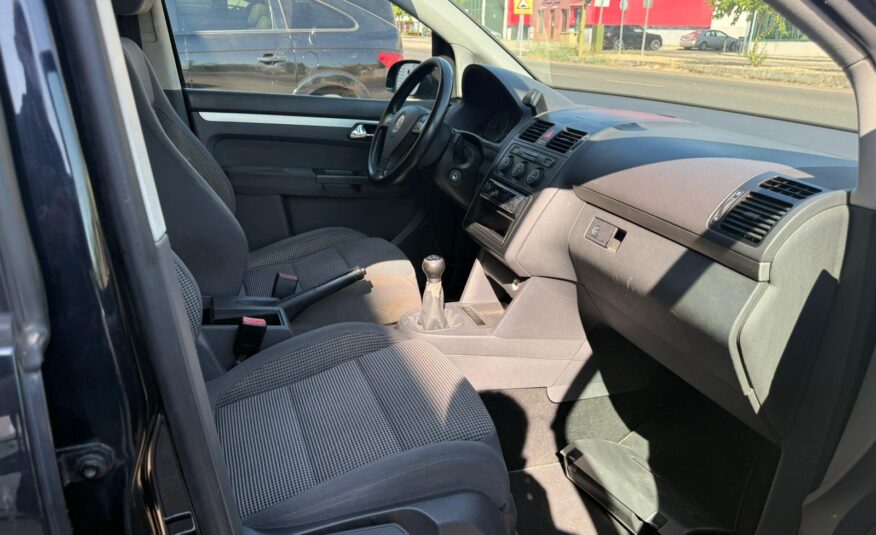VOLKSWAGEN TOURAN TDI