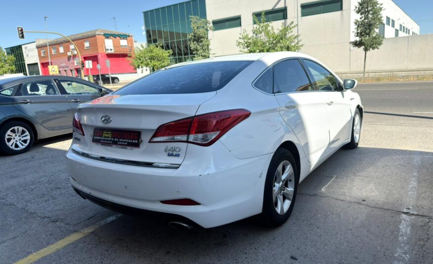 HYUNDAI I40 BLUE DRIVE