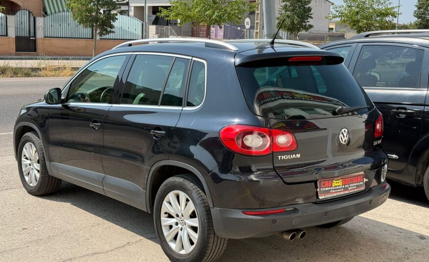 VOLKSWAGEN TIGUAN 4MOTION
