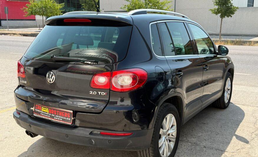 VOLKSWAGEN TIGUAN 4MOTION