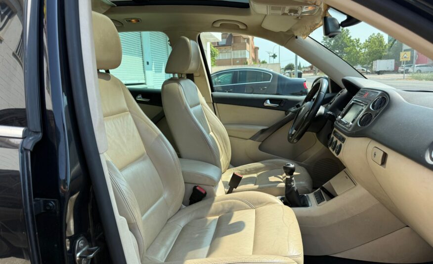 VOLKSWAGEN TIGUAN 4MOTION