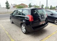 PEUGEOT 5008 1.6 hdi
