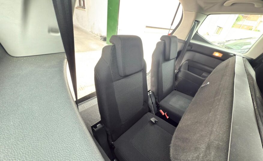 PEUGEOT 5008 1.6 hdi