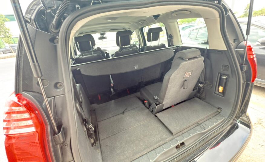 PEUGEOT 5008 1.6 hdi