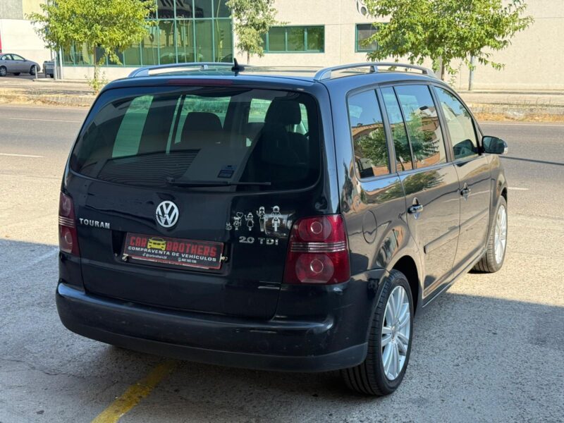 VOLKSWAGEN TOURAN TDI
