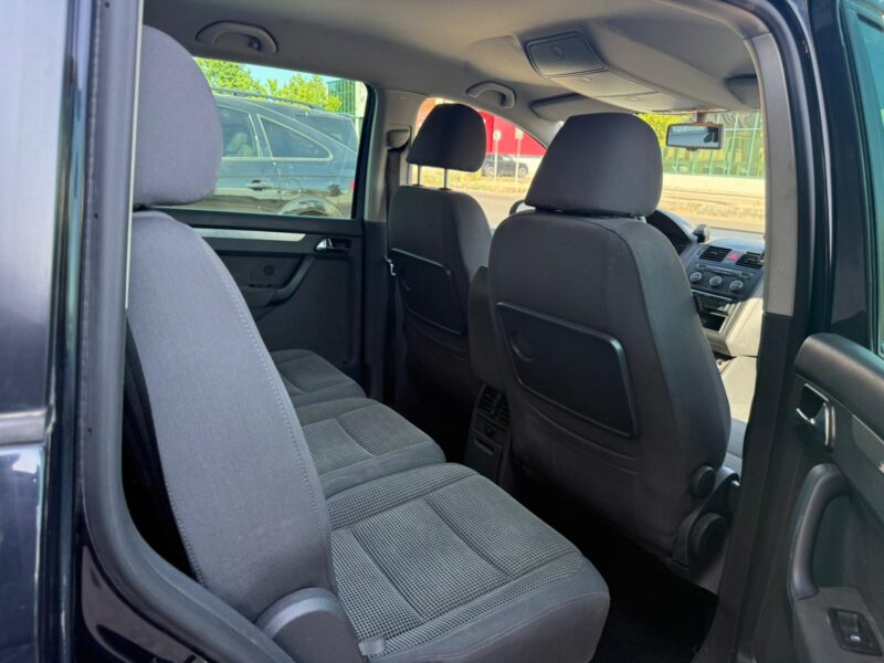 VOLKSWAGEN TOURAN TDI