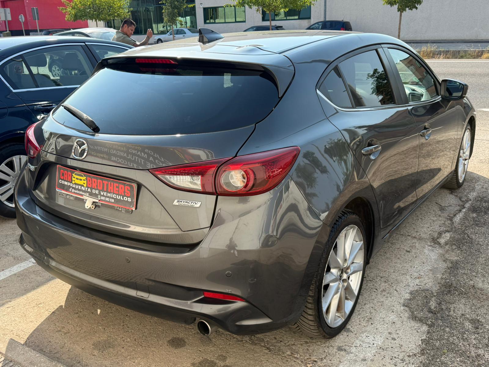 MAZDA 3 LUXURY