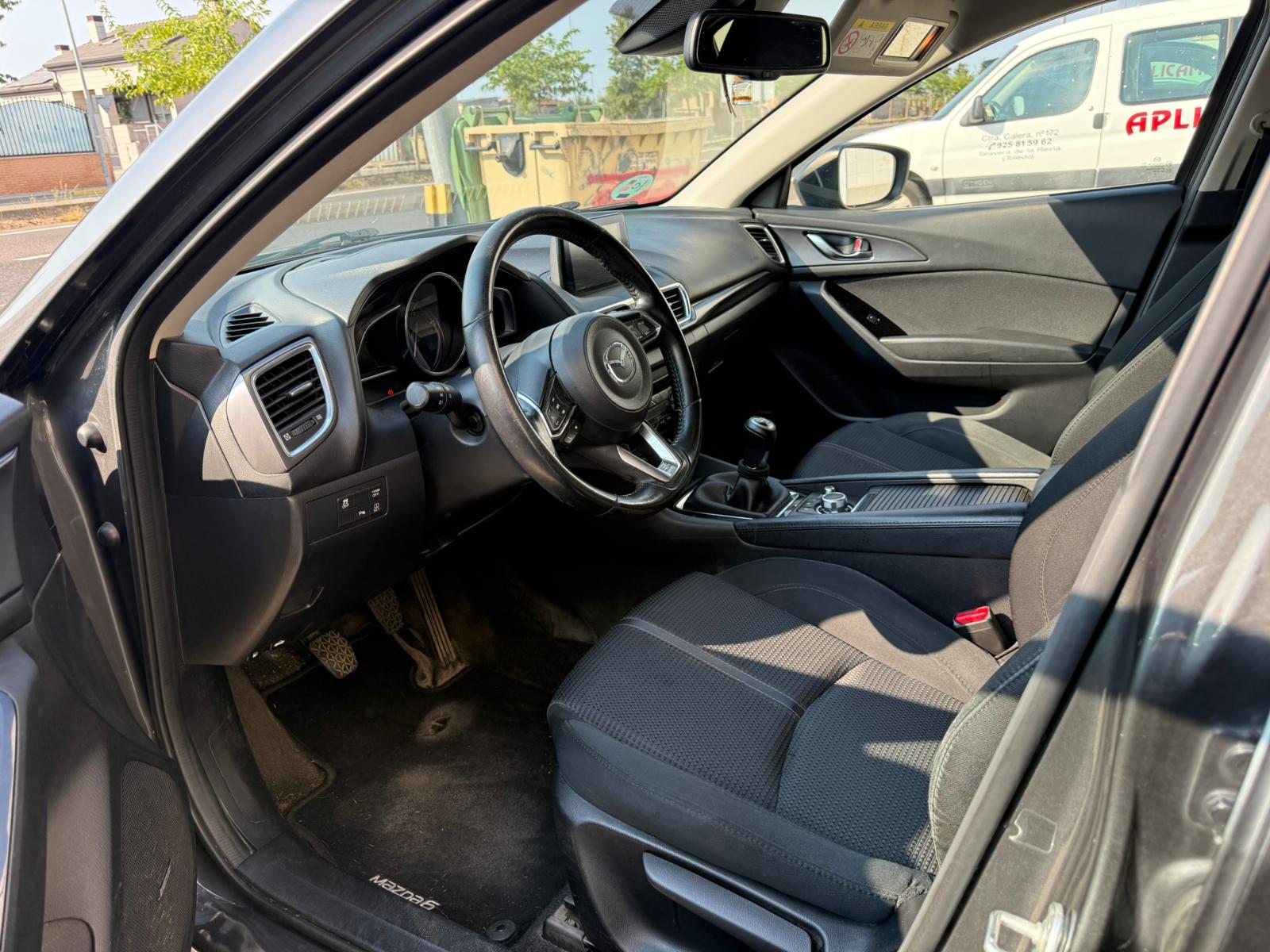 MAZDA 3 LUXURY