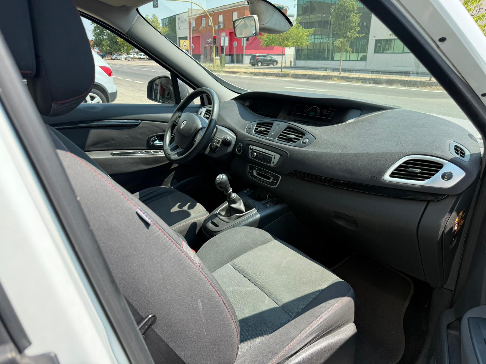 RENAULT MEGANE SCENIC dci
