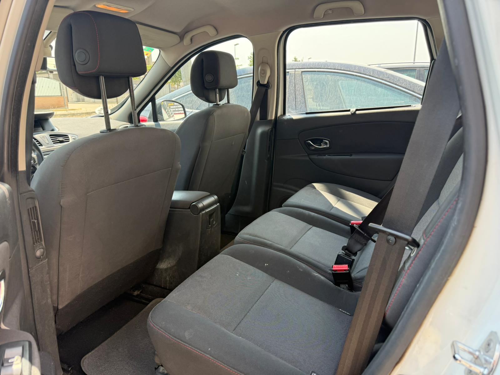 RENAULT MEGANE SCENIC dci