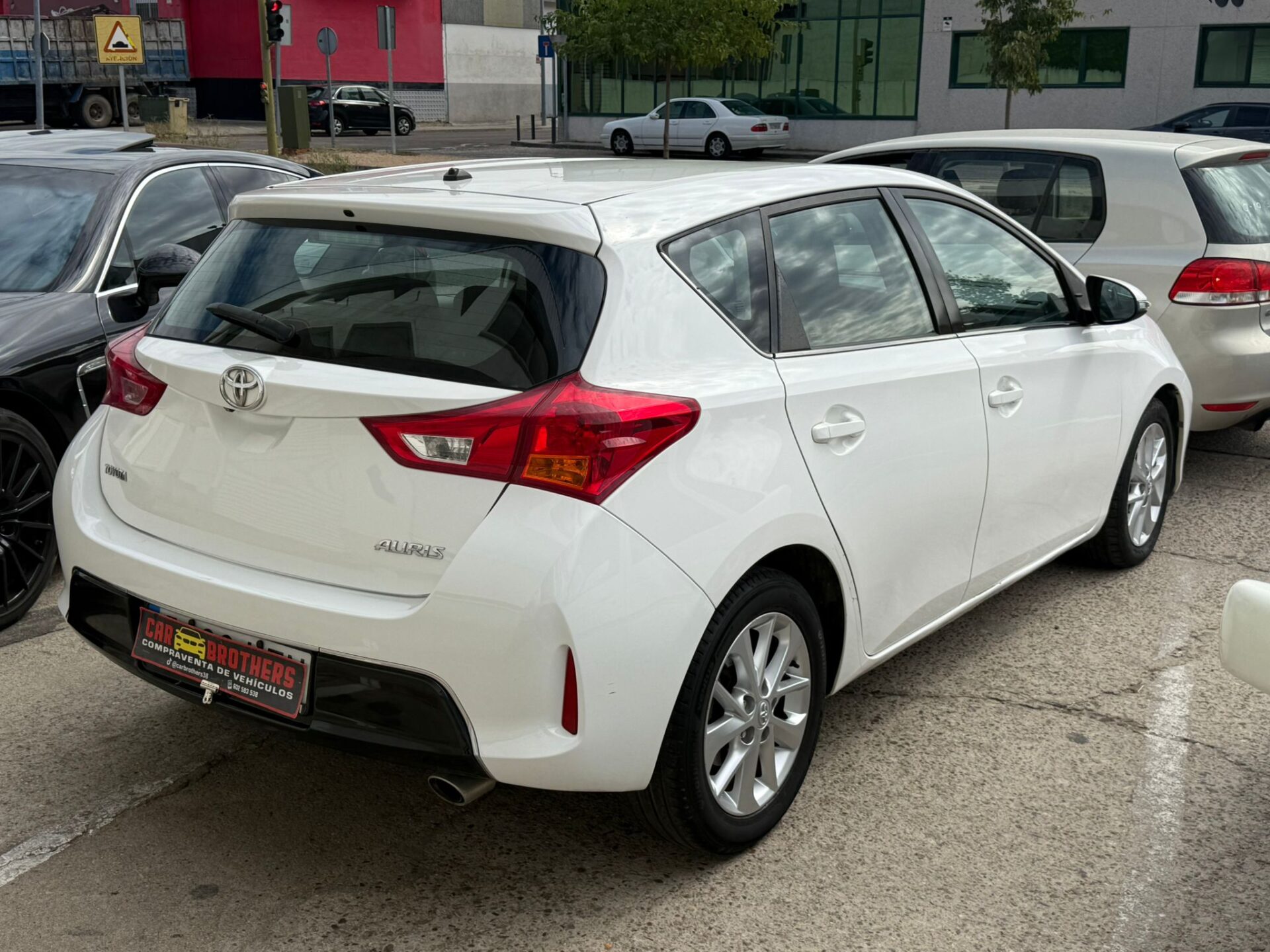 TOYOTA AURIS D4D