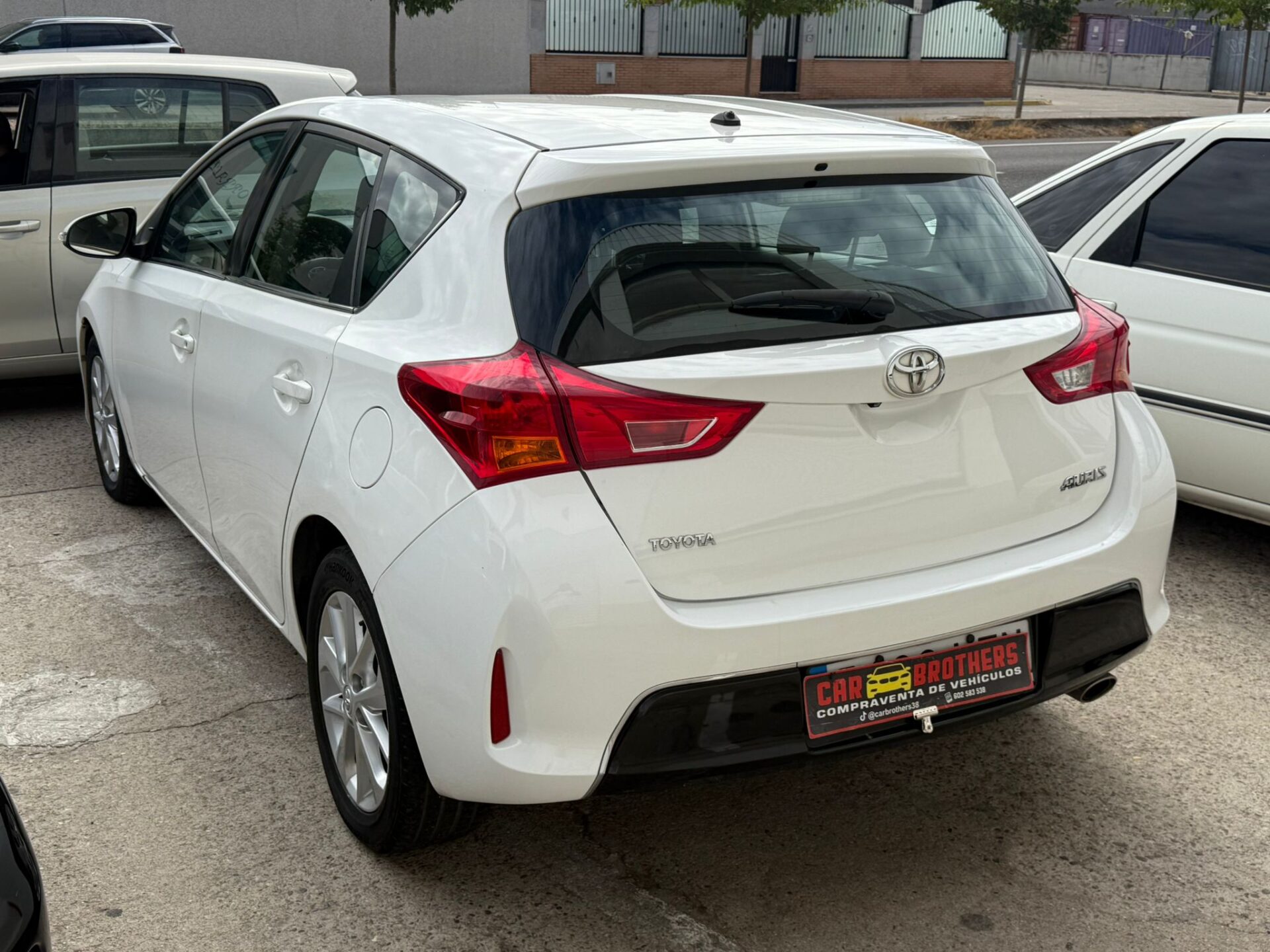 TOYOTA AURIS D4D
