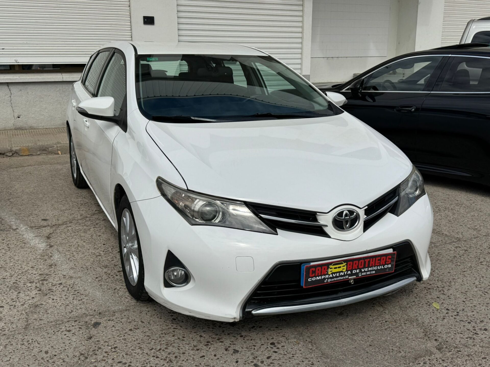 TOYOTA AURIS D4D