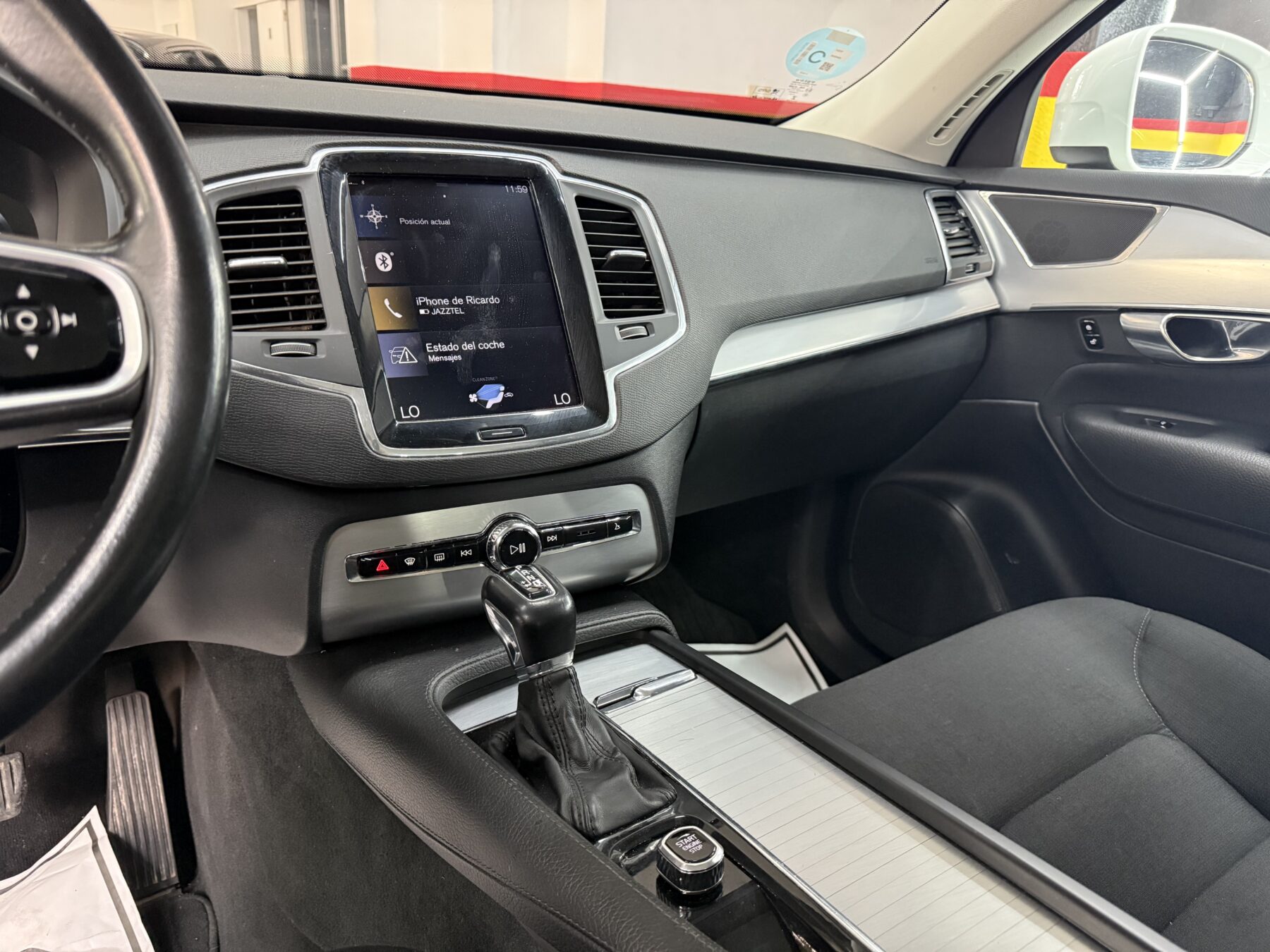 VOLVO XC90 2.0 D5 Momentum AWD 