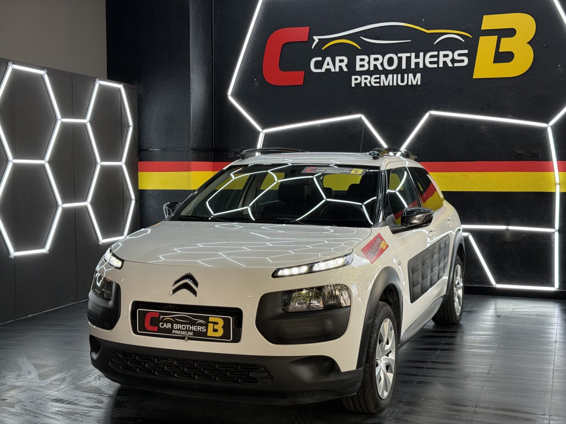 CITROEN C4 CACTUS 1.6 blue HDI feel