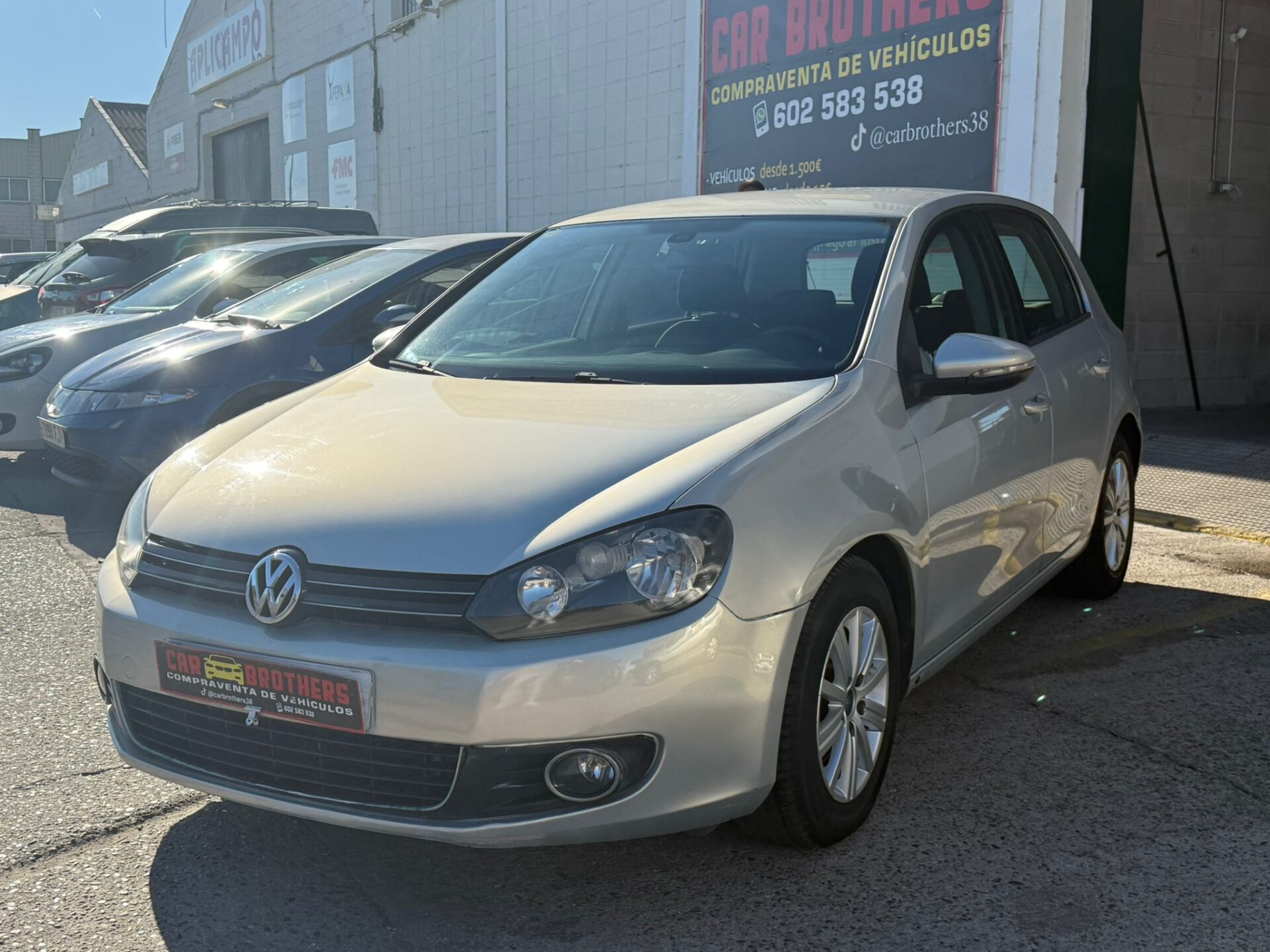 VOLKSWAGEN Golf VI SPORT