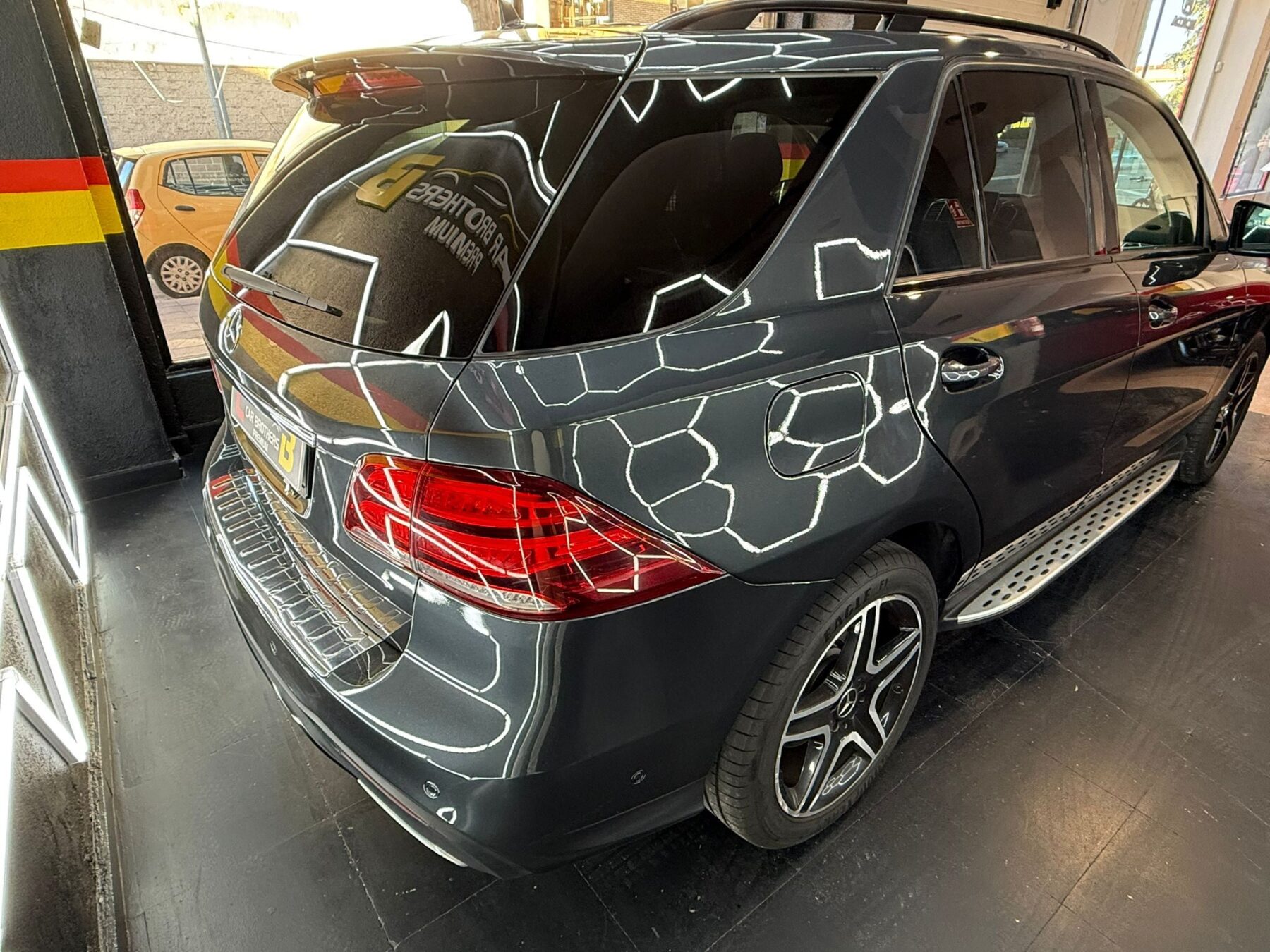 MERCEDES-BENZ GLE AMG-LINE