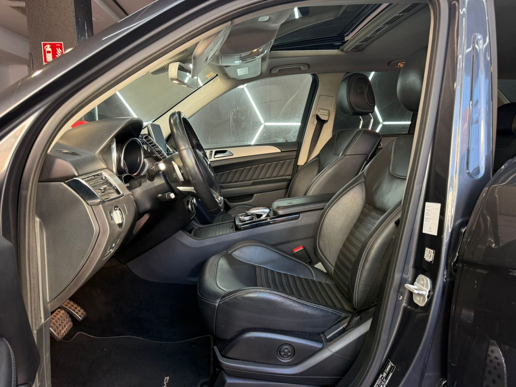 MERCEDES-BENZ GLE AMG-LINE