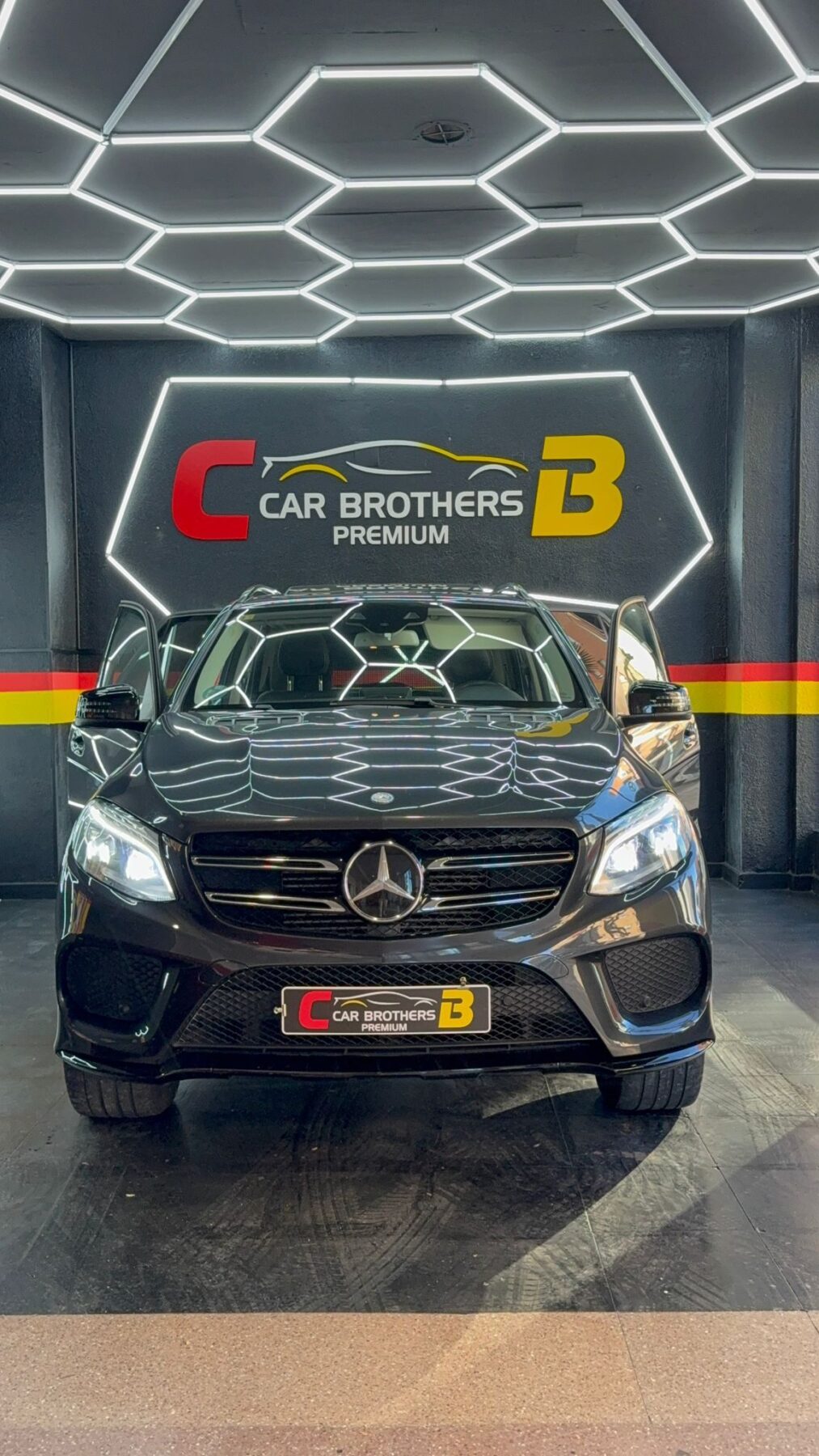 MERCEDES-BENZ GLE AMG-LINE