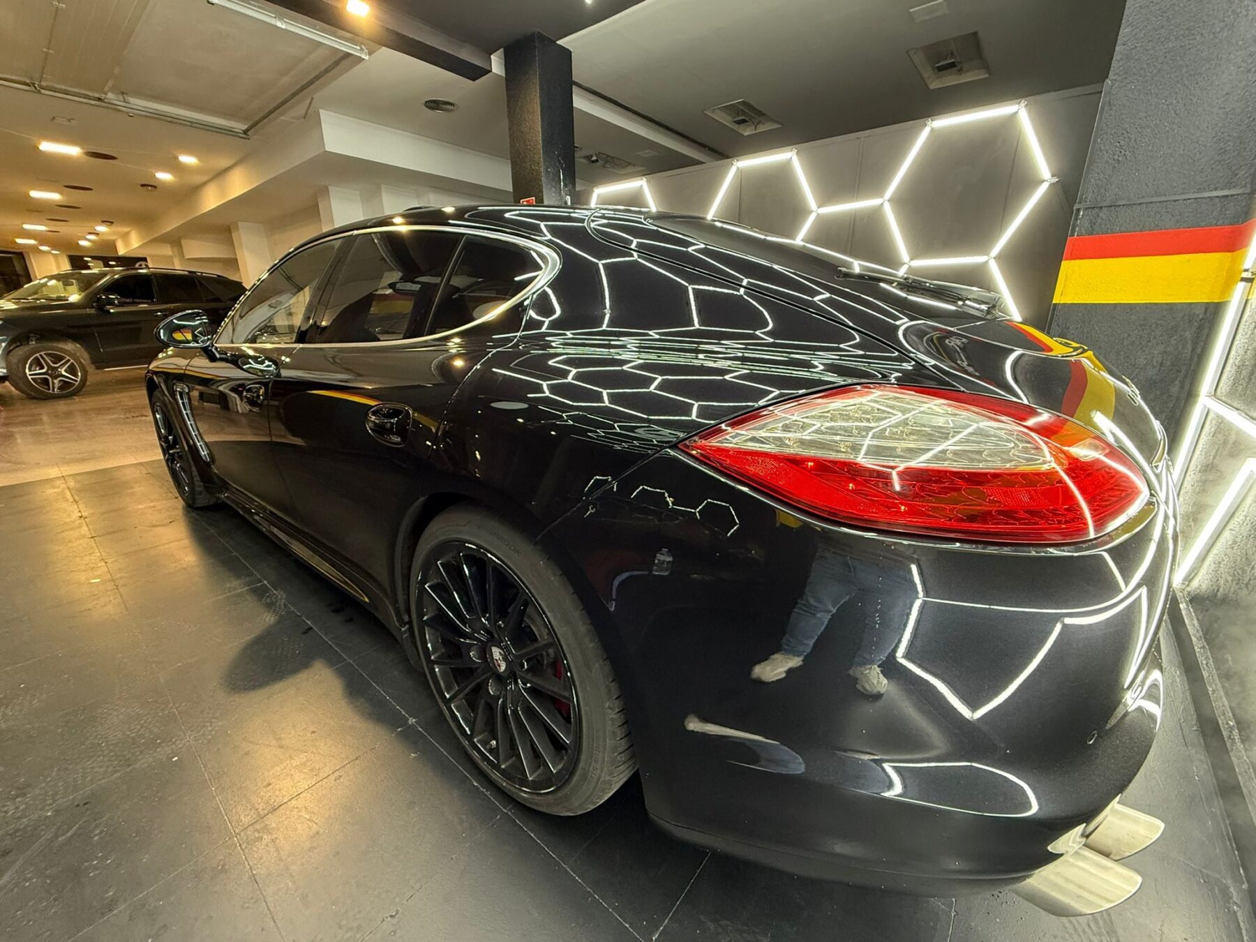 PORSCHE Panamera TURBO S 