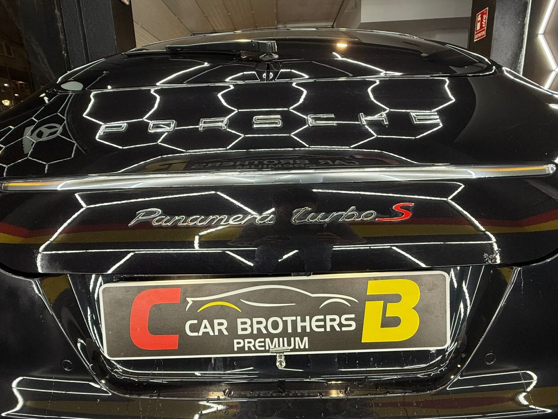 PORSCHE Panamera TURBO S 