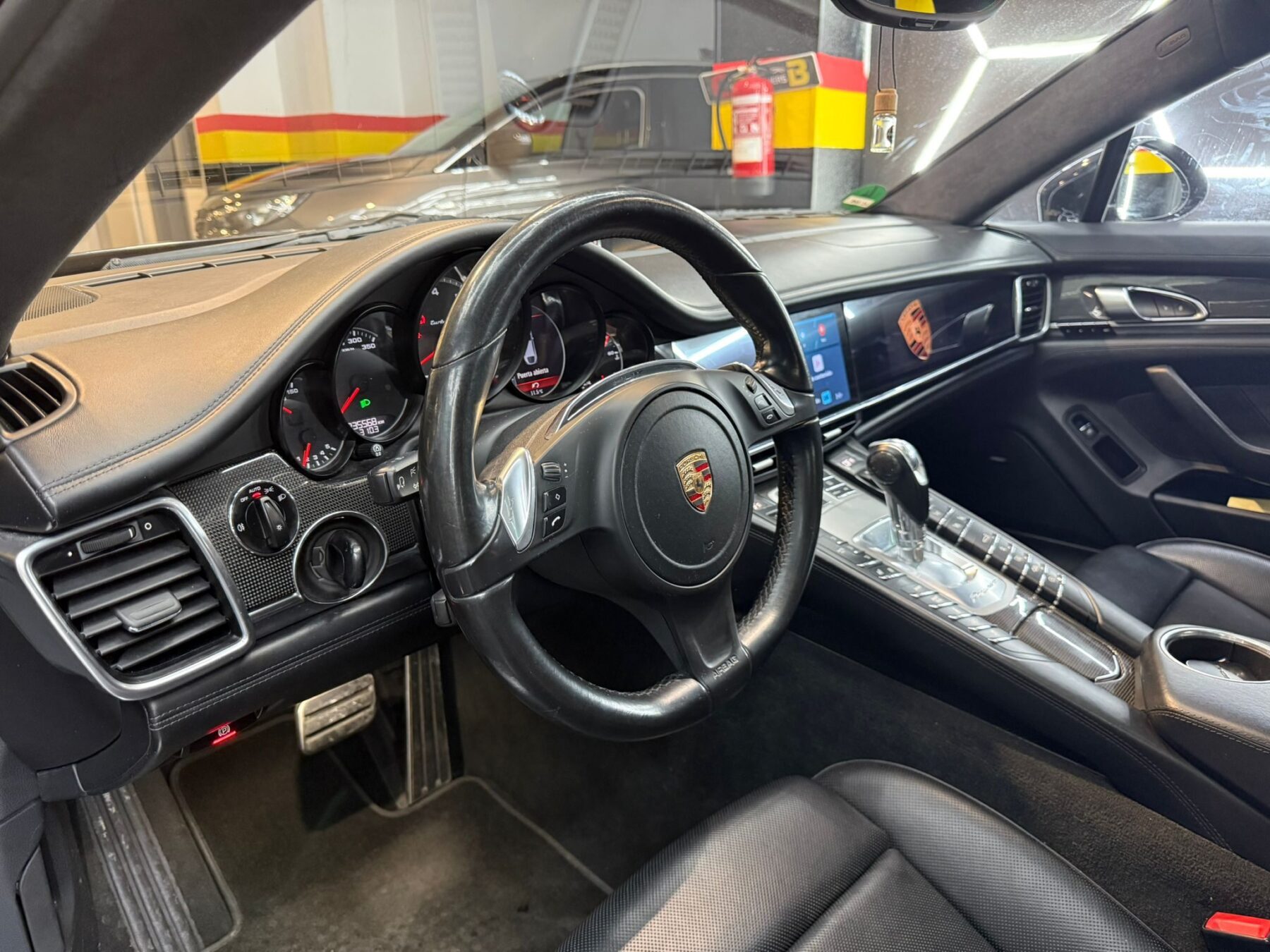 PORSCHE Panamera TURBO S 