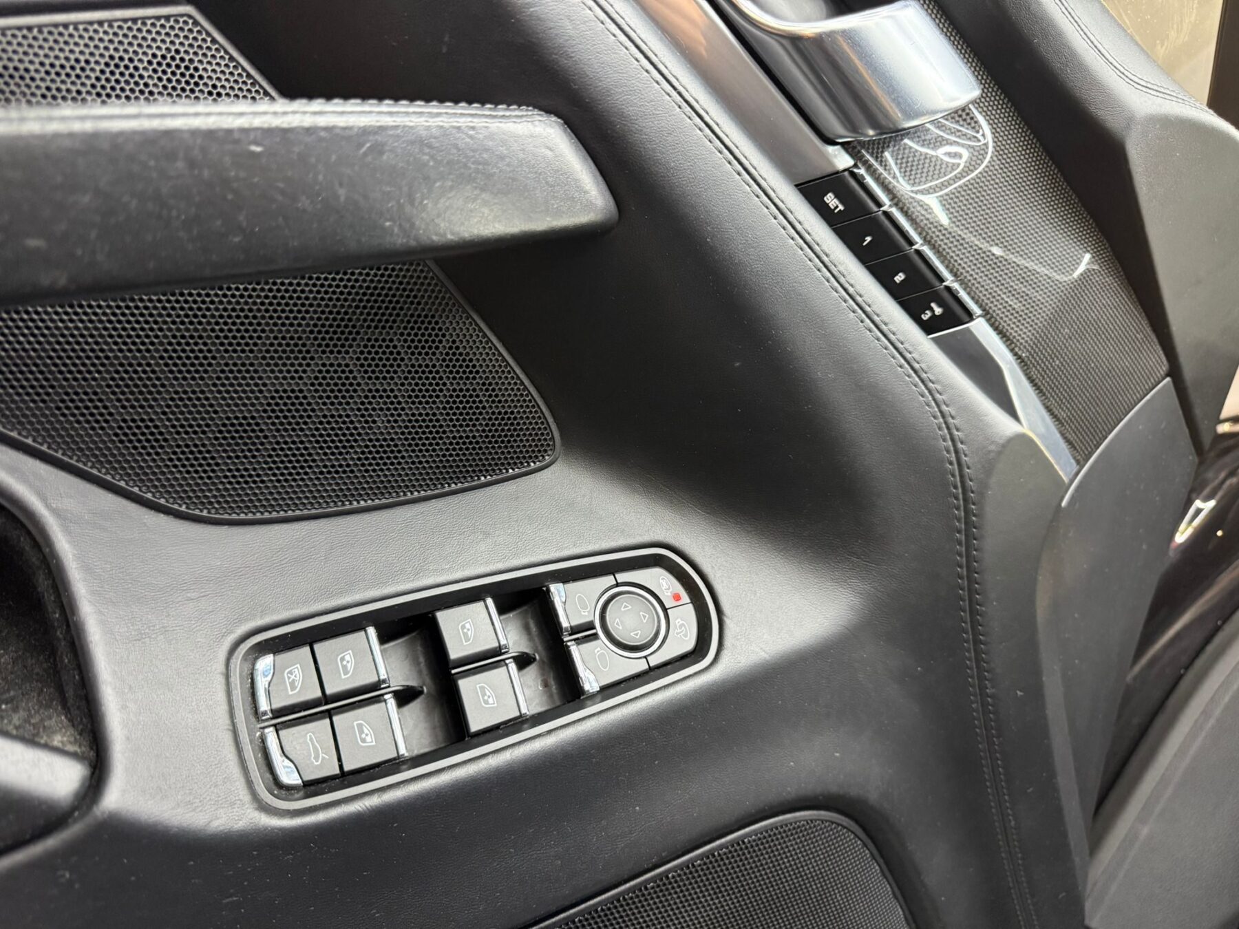 PORSCHE Panamera TURBO S 