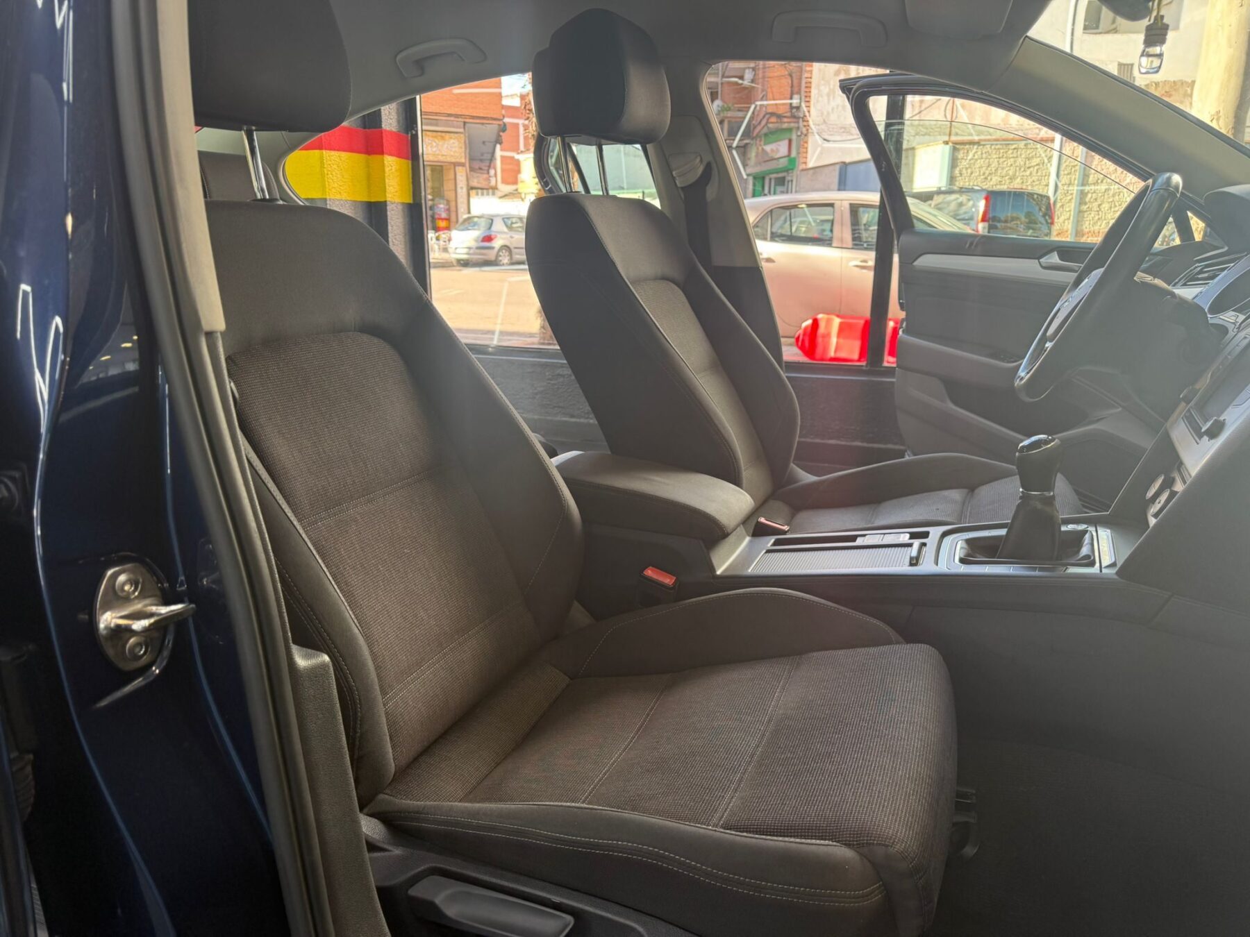 VOLKSWAGEN passat ADVANCE