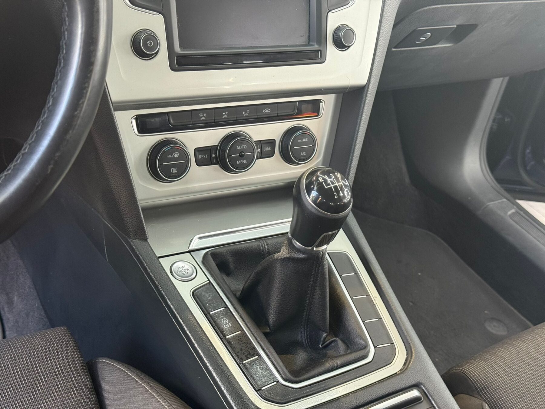 VOLKSWAGEN passat ADVANCE