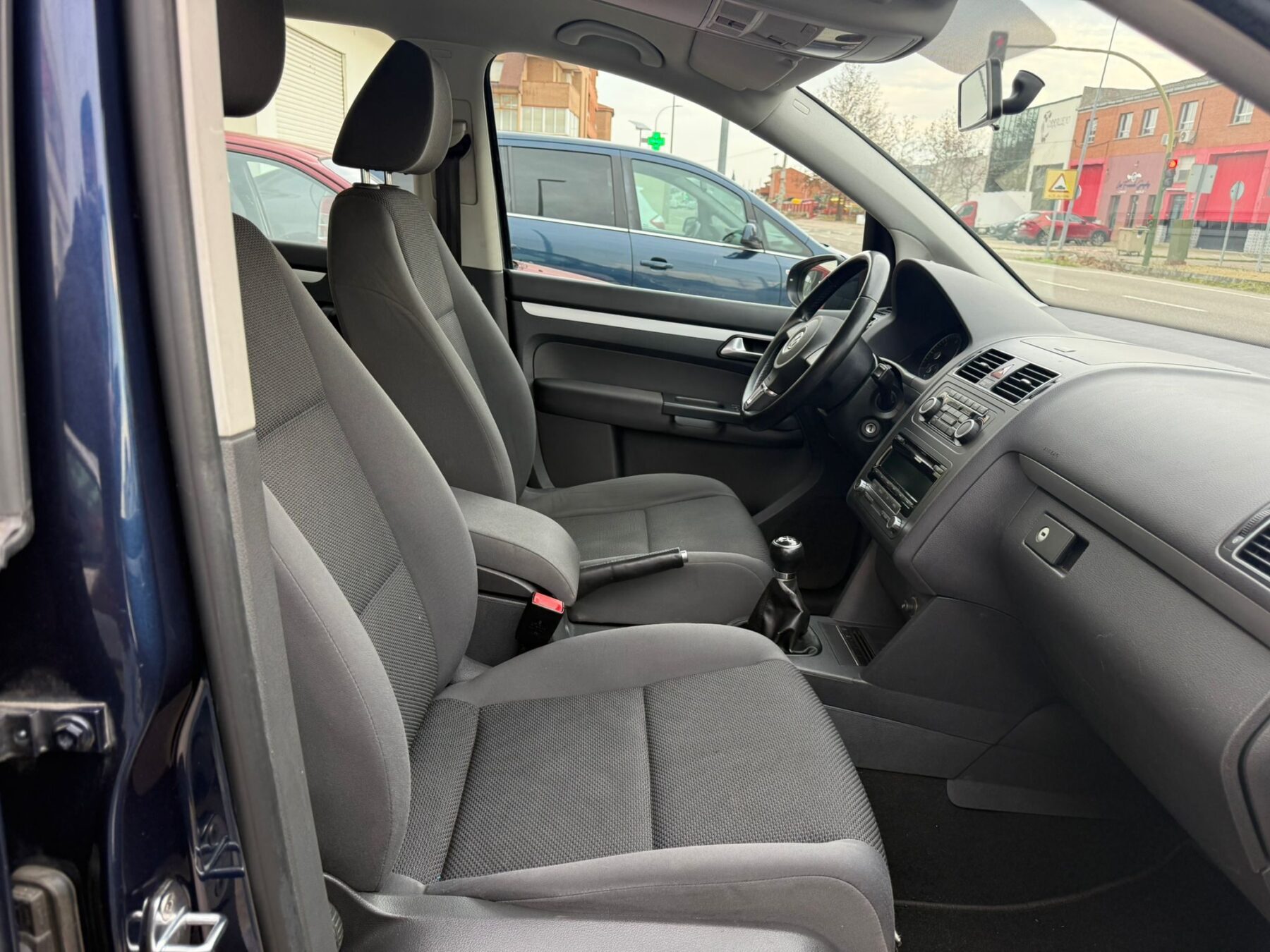 VOLKSWAGEN TOURAN TDI