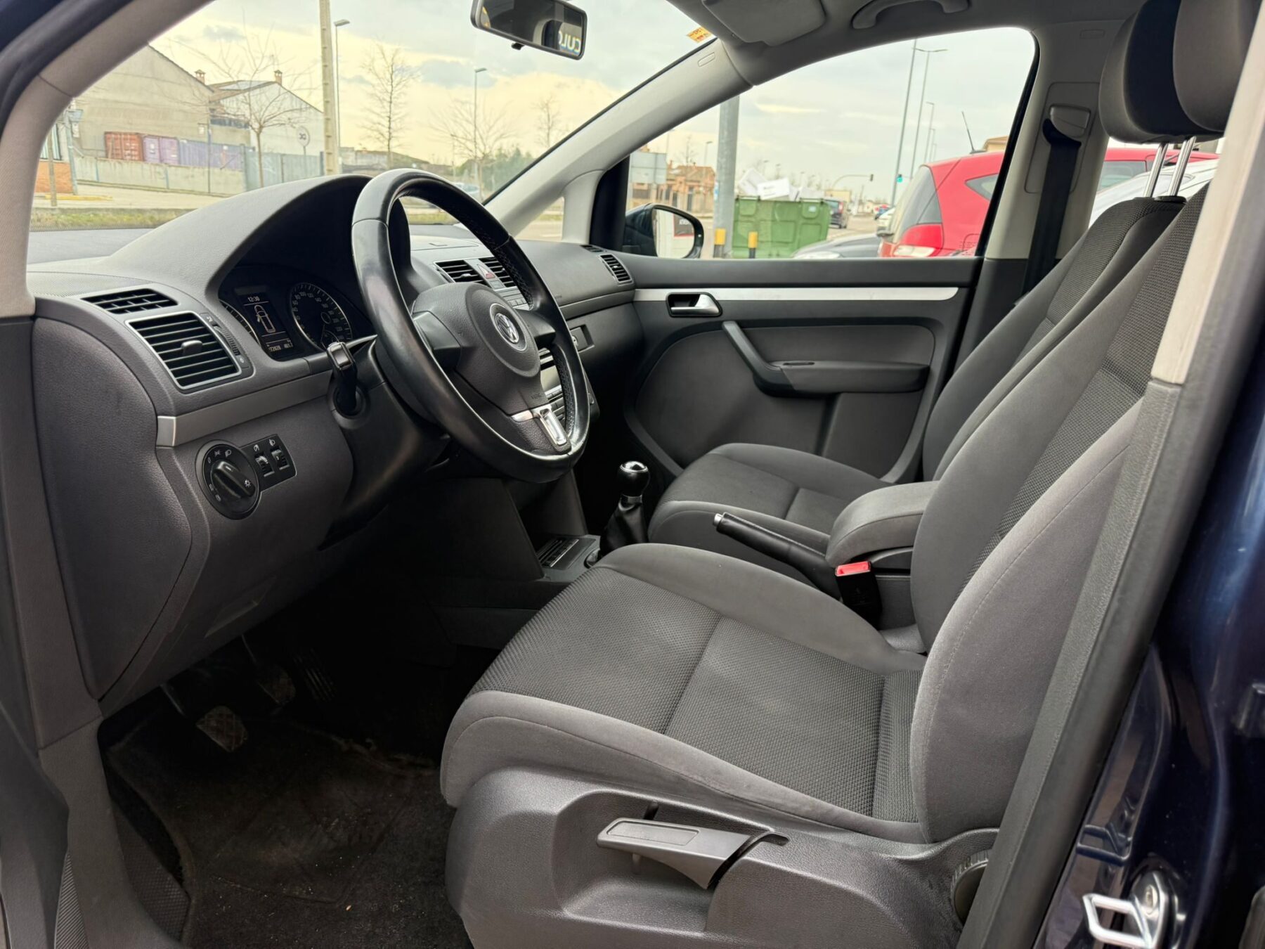 VOLKSWAGEN TOURAN TDI