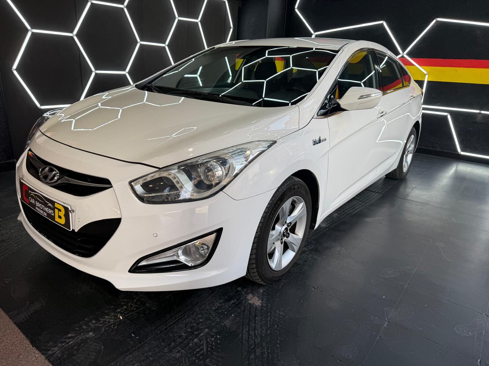 HYUNDAI I40 TECNO