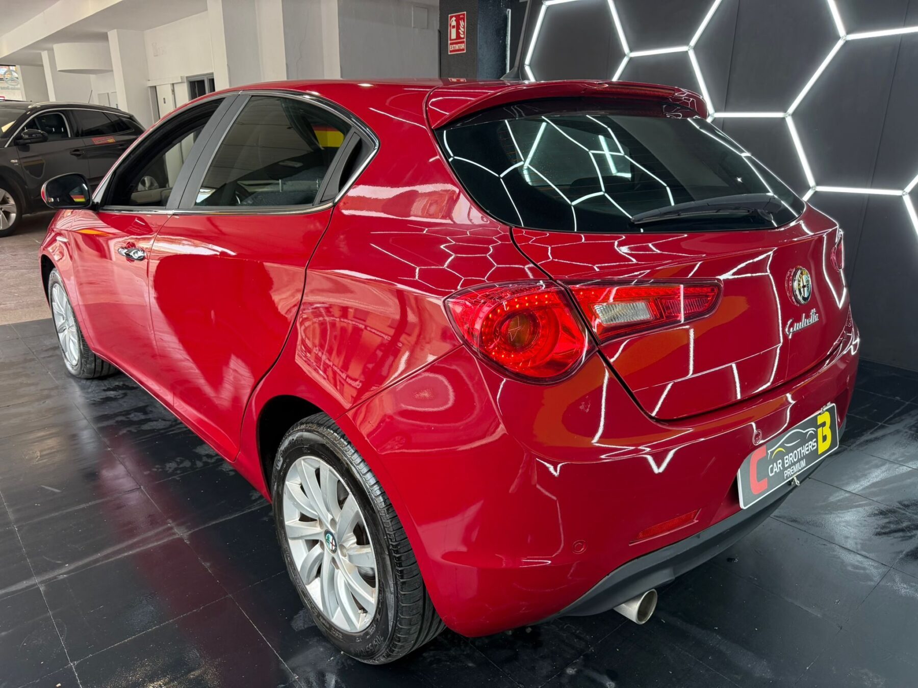 ALFA ROMEO Giullieta DISTINTIVE