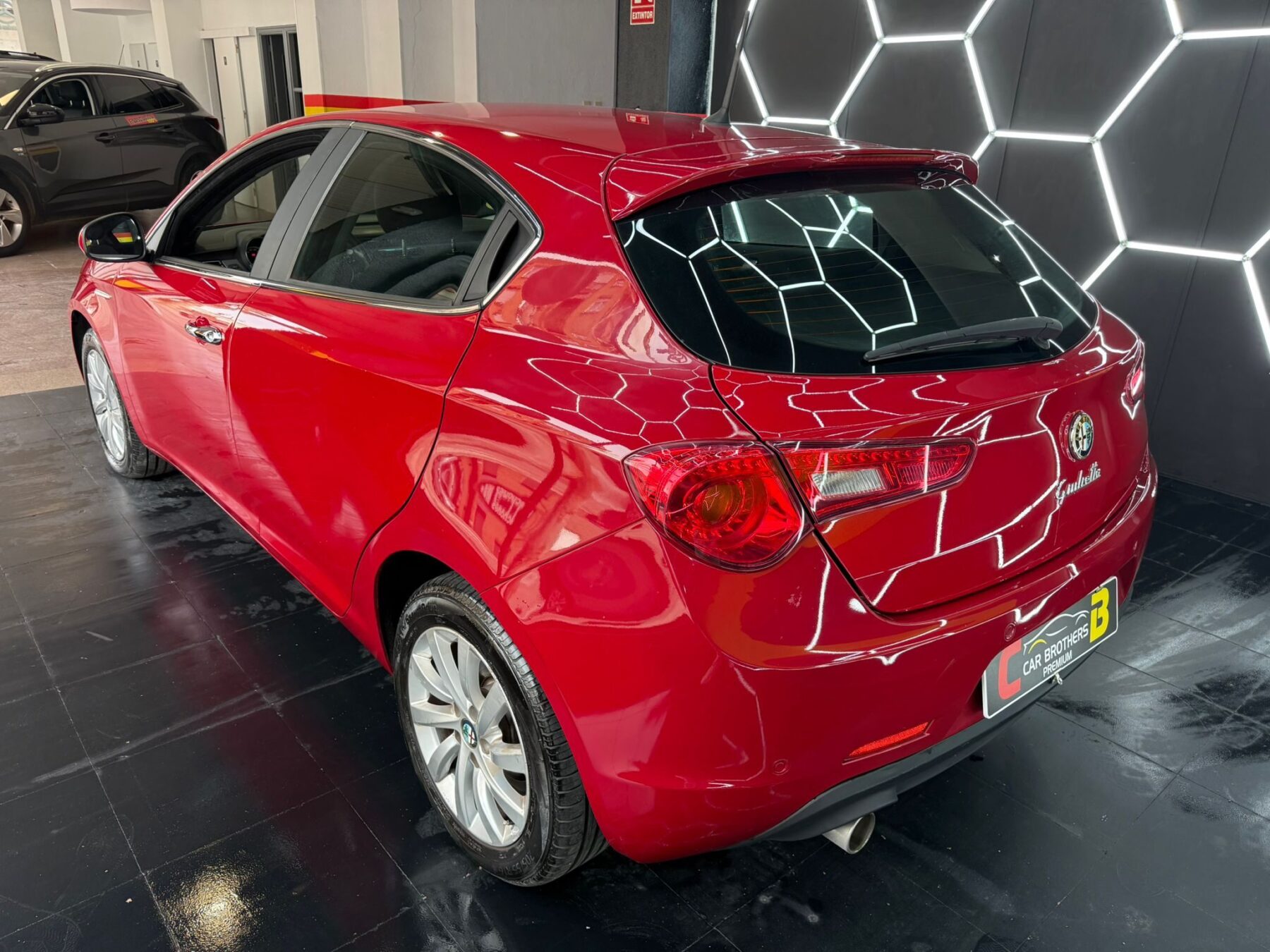 ALFA ROMEO Giullieta DISTINTIVE