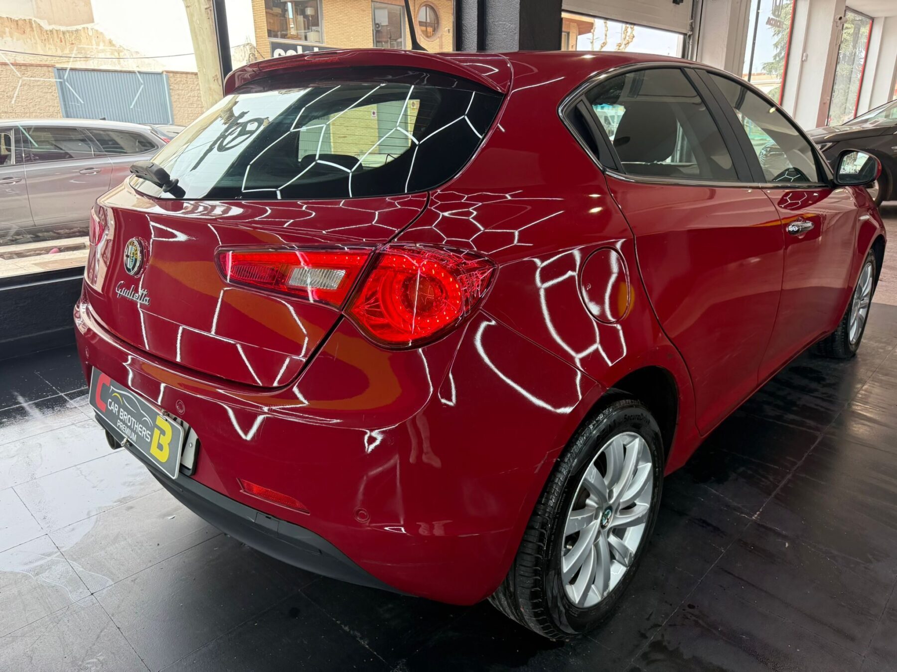 ALFA ROMEO Giullieta DISTINTIVE