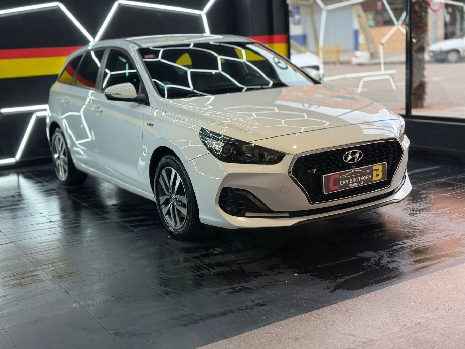 HYUNDAI i30 1.6 crdi