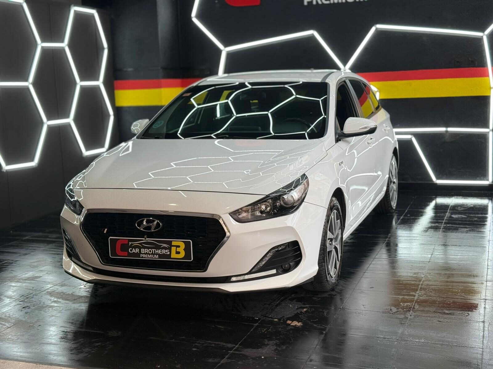 HYUNDAI i30 1.6 crdi